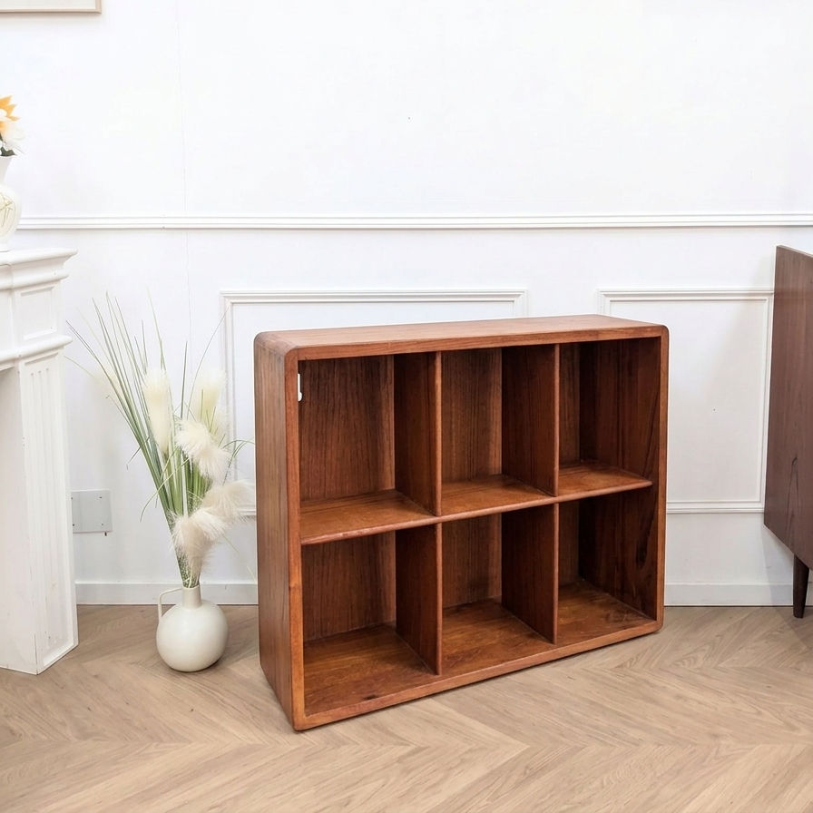 Étagère murale en teck à 6 casiers – scandinave années 60