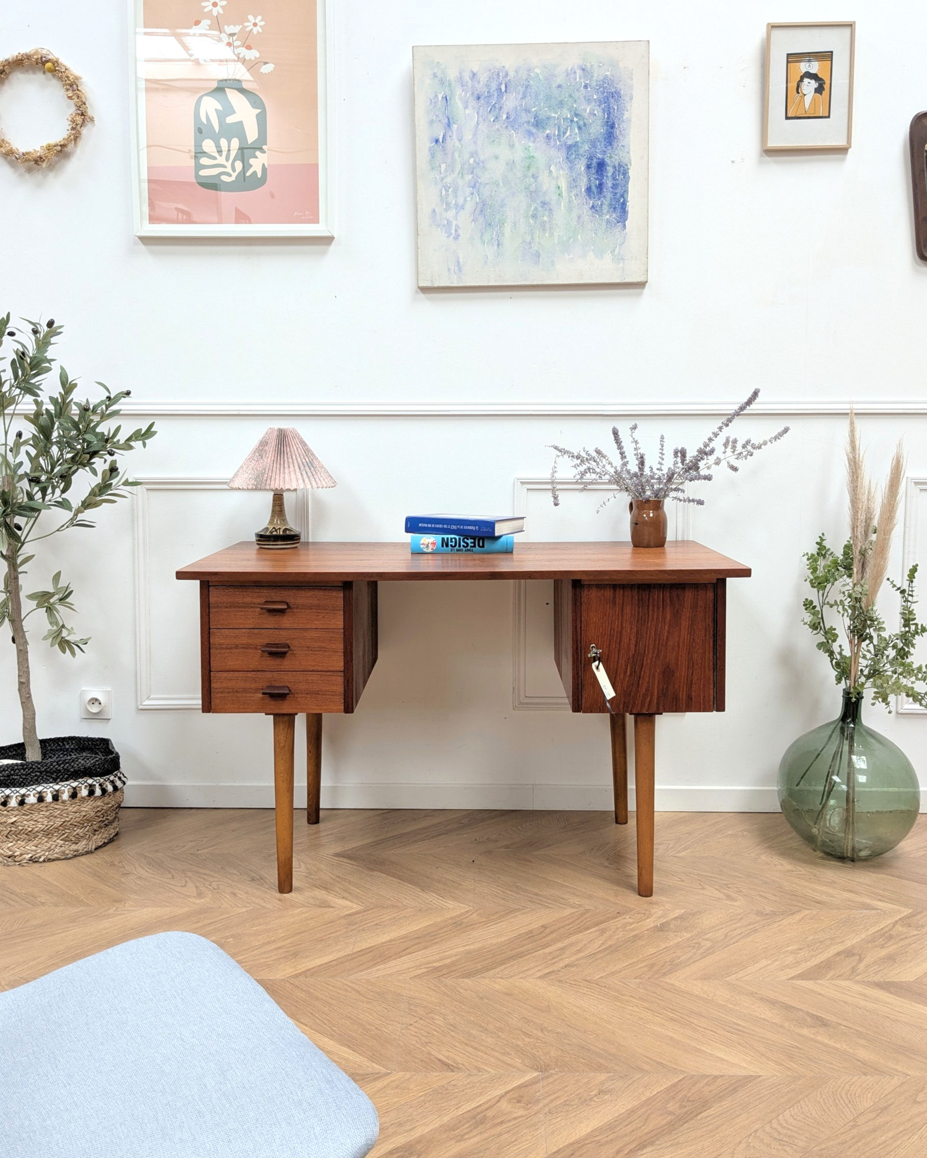 Bureau scandinave vintage en teck des années 60, venu du Danemark