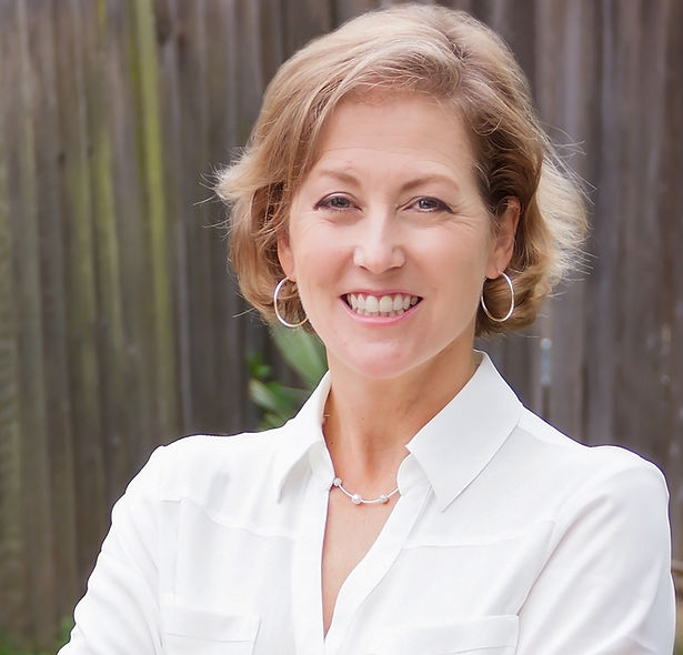 ME_Profile_Pic_EmilyAvila Cropped_edited_edited_edited_edited_edited.jpg