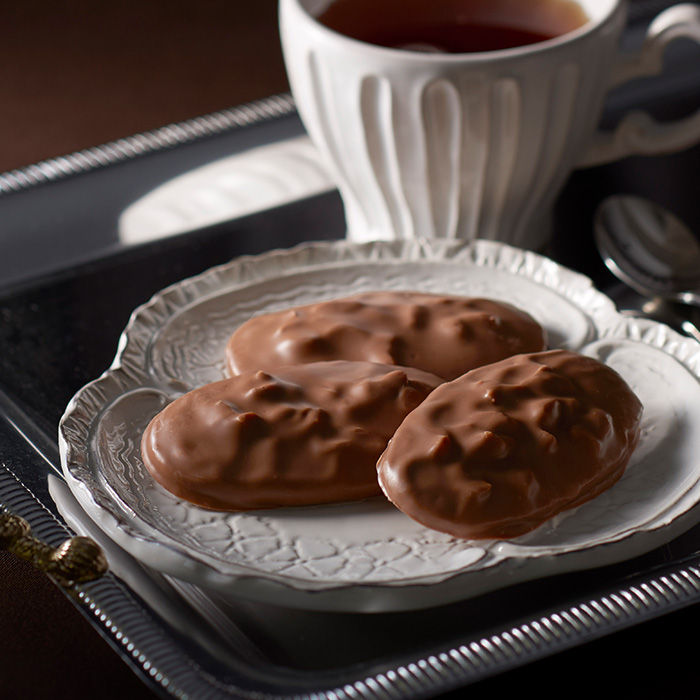 縮圖：WITTAMER 夏威夷果仁牛奶朱古力脆餅 10件