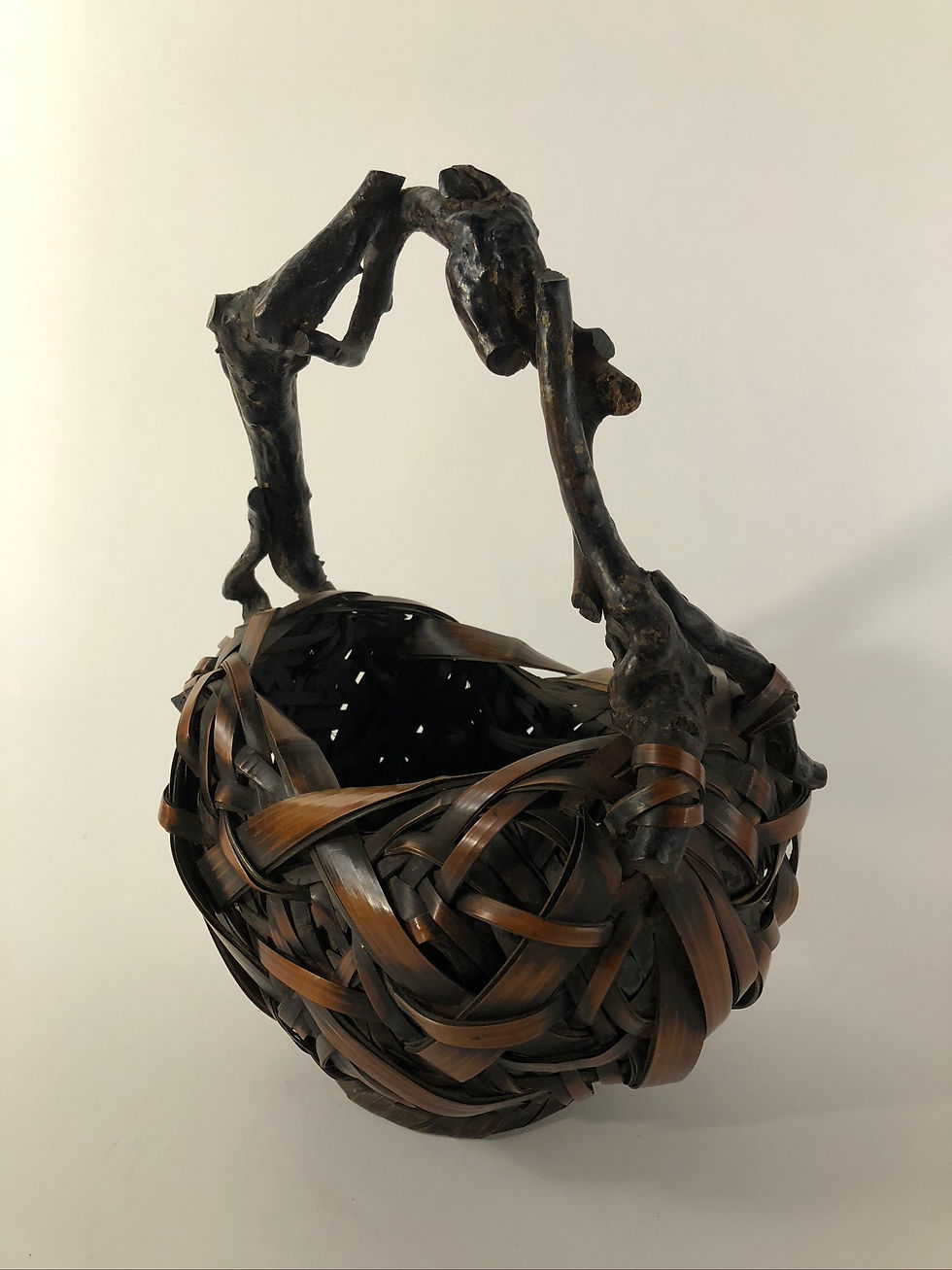 Bamboo basket [TI-B 373]