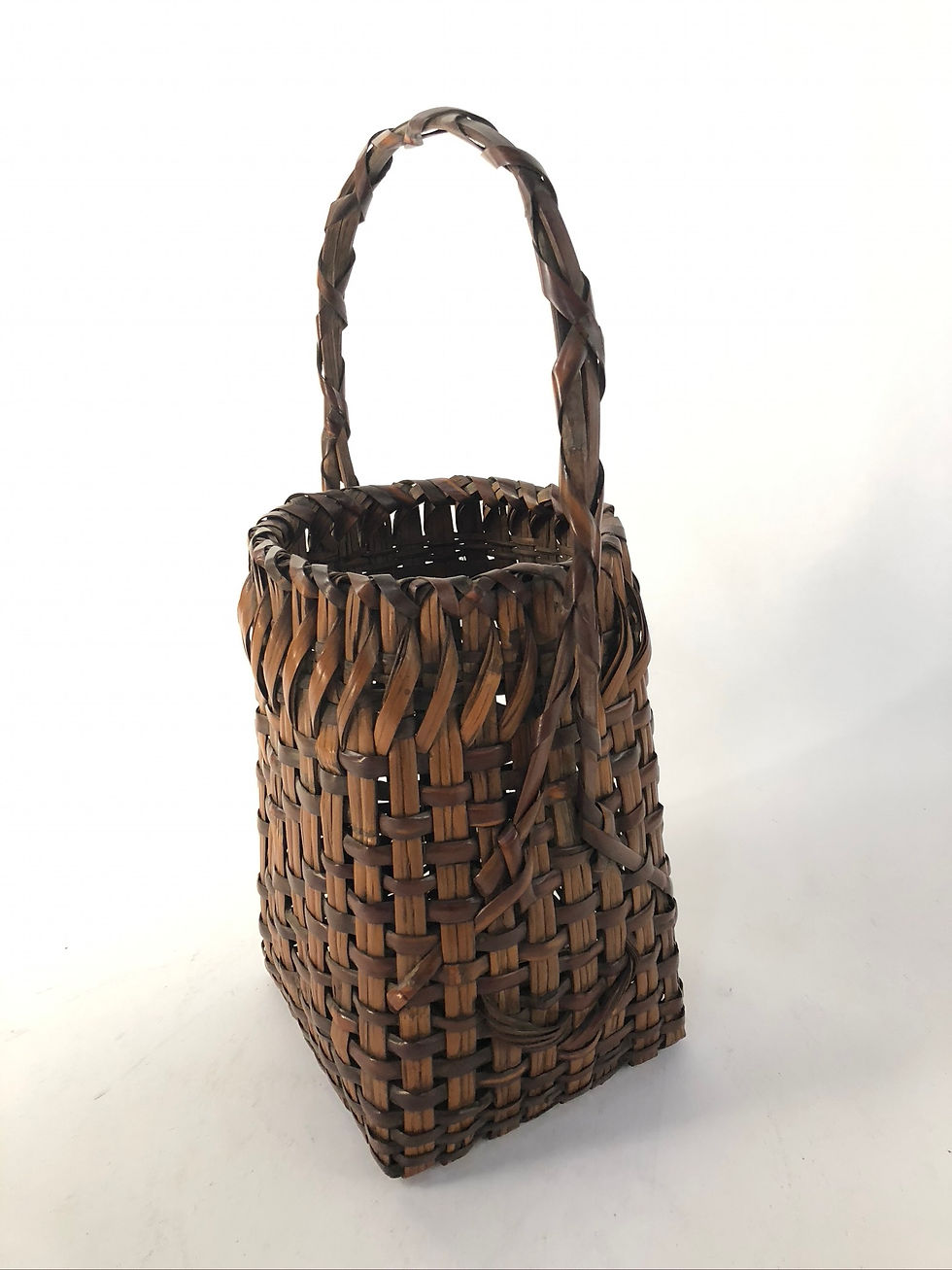 Bamboo Basket [TI-B 330]