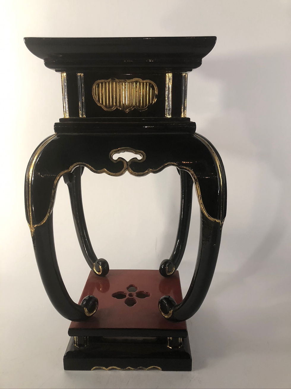 Lacquer Stand [H-DS 301]