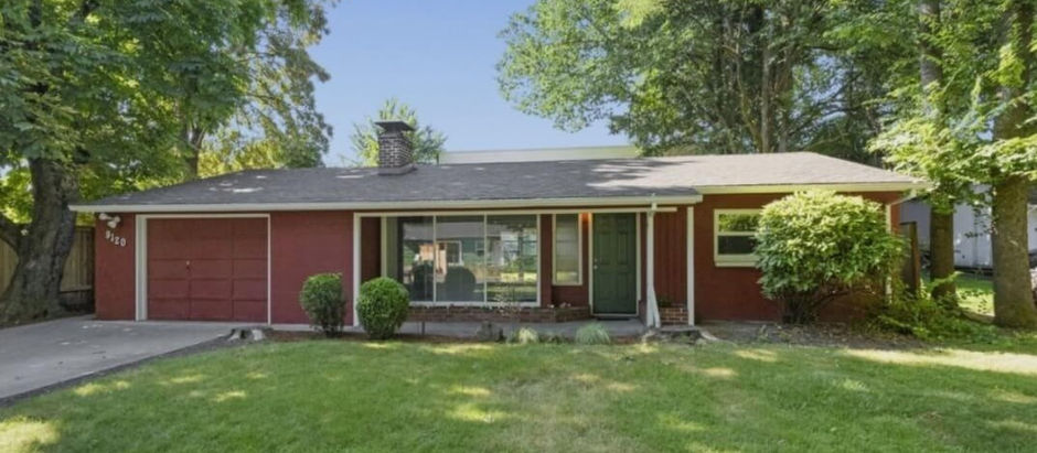 Midcentury house in need of renovation