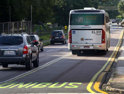 Curitiba-PR: Fiscalização na faixa exclusiva de ônibus da Conselheiro Laurindo começa nesta quinta