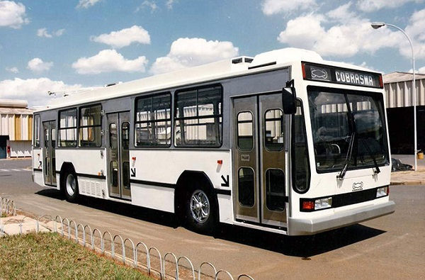 Protótipo do bem desenhado trólebus Cobrasma