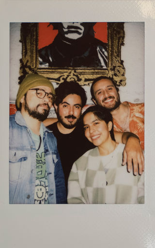 Jean Lovp vuelve con la nostalgia dosmilera: Presentan su nuevo sencillo SHIMMER