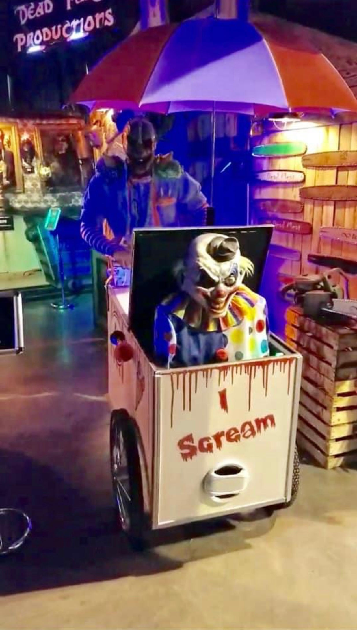 Ice Cream Mobile Actor Cart Animatronic