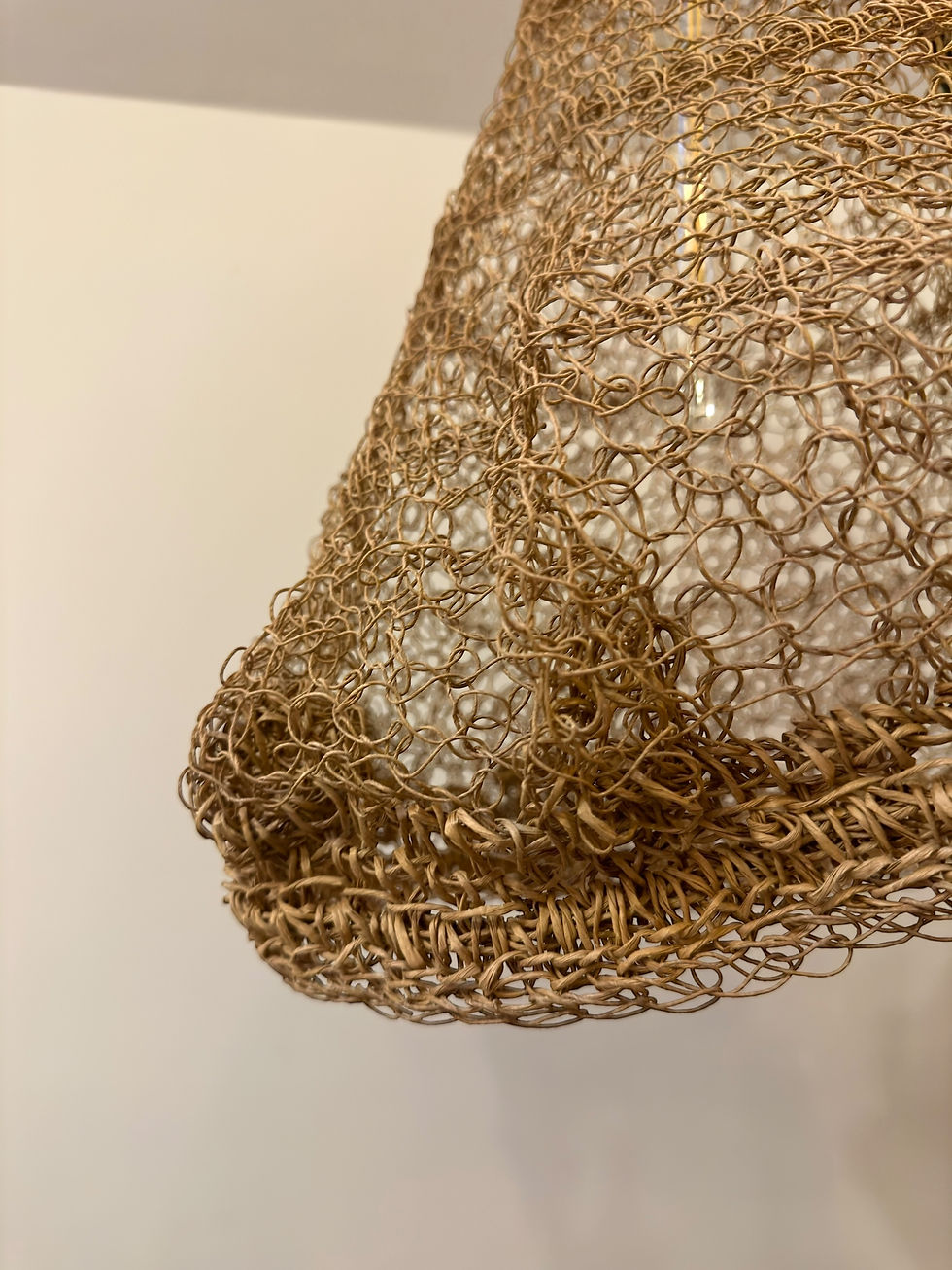 Thumbnail: BERENICE – Suspension en corde de papier