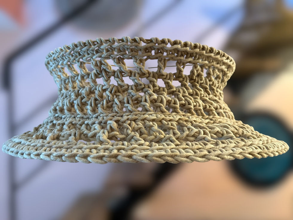 Miniature : ARNICA – Suspension en laine feutrée