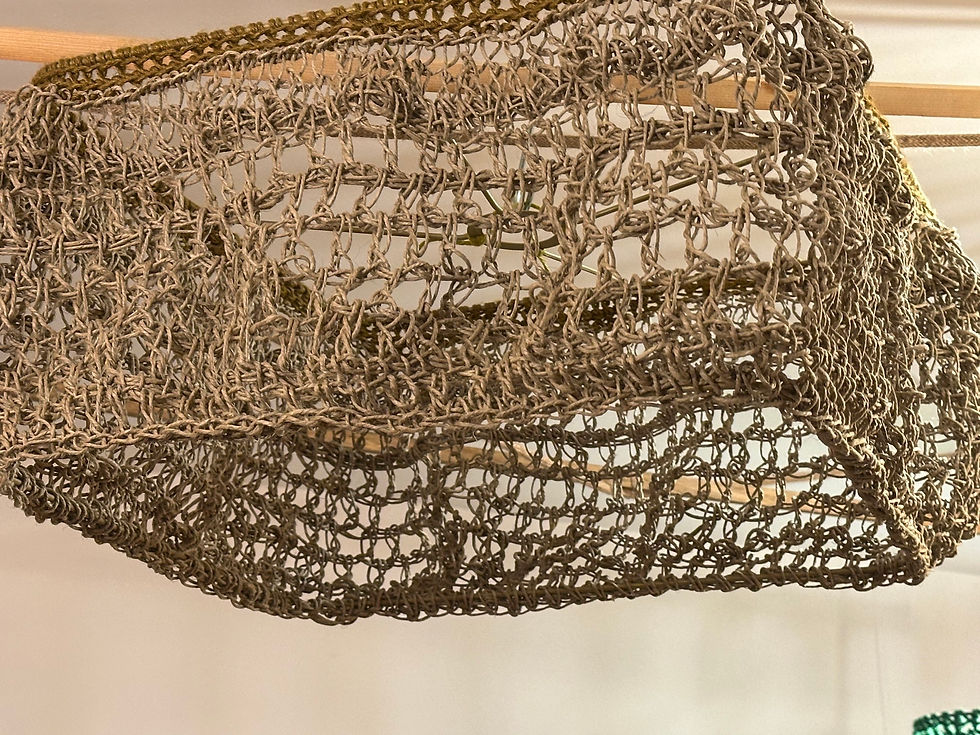 Thumbnail: CARRÉ – Suspension en lin & coton vert olive