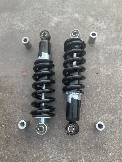 Rear Shocks D55-73779-RE