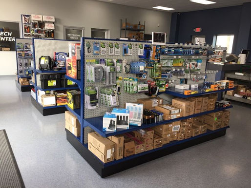 4 BENEFITS OF PURCHASING RETAIL GONDOLA SHELVING FROM A MANUFACTURER