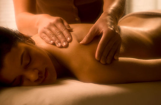 Spa_Massage2_Mast_Large.jpg