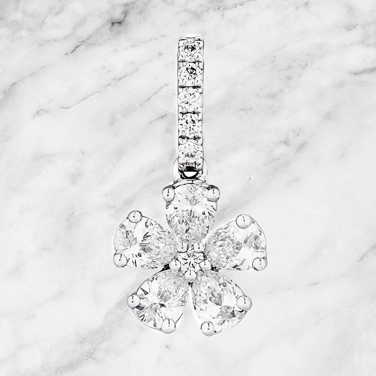 vvs1-Pour Vous Collection 18k Gold 0.34 TCW Diamonds Flower Pendant