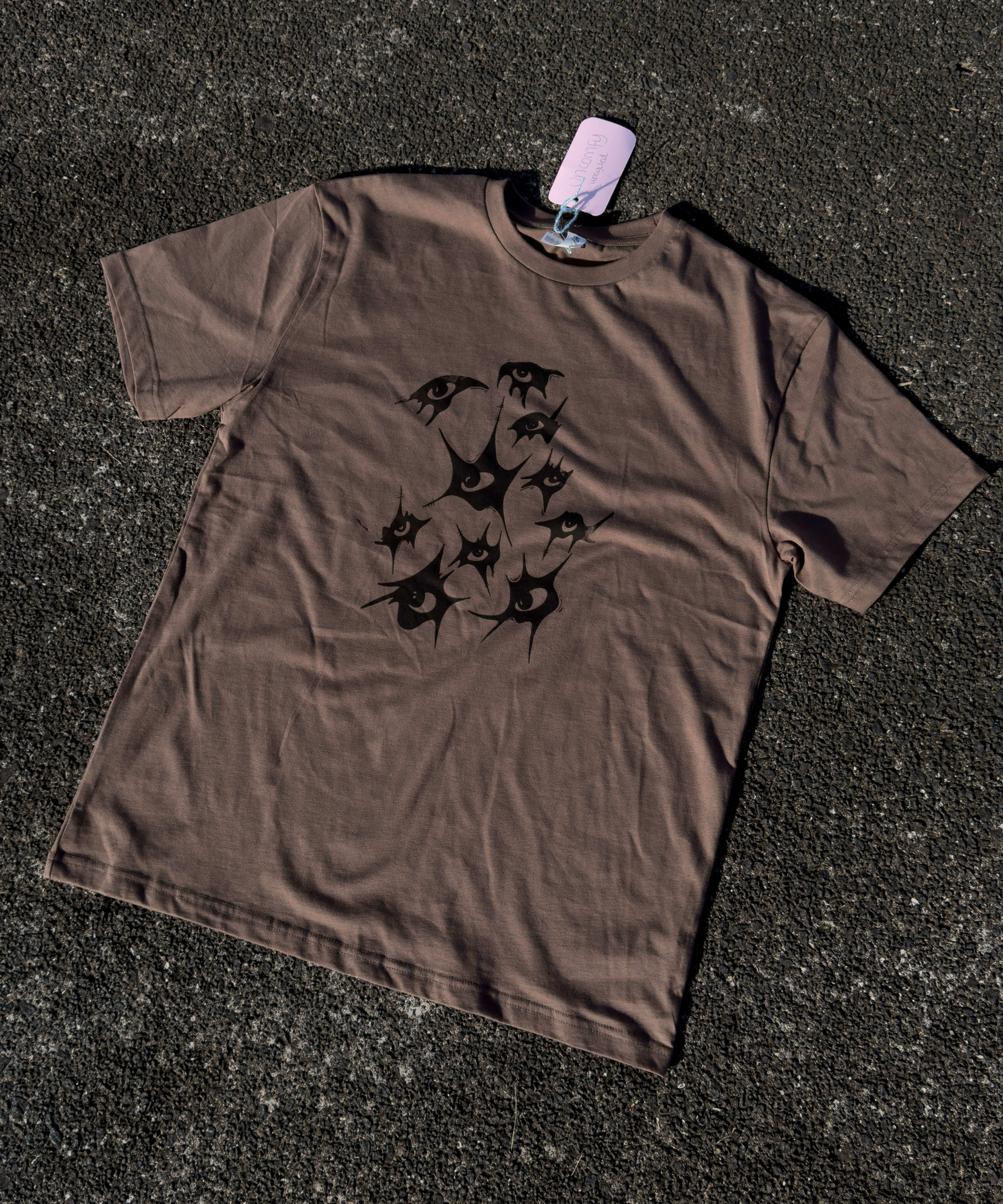Eye tee