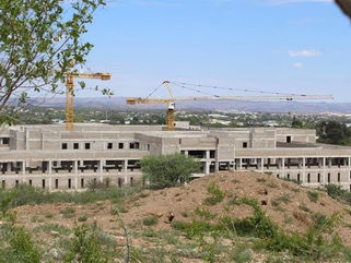 In sy toespraak met sy inhuldiging het pres. Donald Trump gewaarsku dat Amerikaanse belastingbetaler