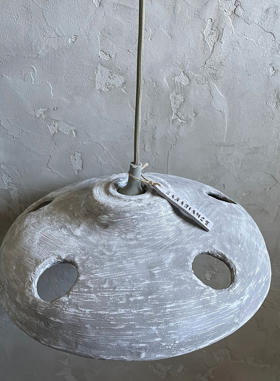 suspension grise  vintage