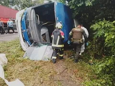 ABUELA Y NIETA FALLECEN EN ACCIDENTE DE TRÁNSITO EN BOLIVAR.