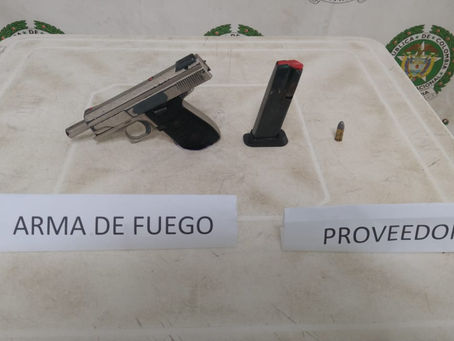 En Nueva Granada, fue detenido por la Policía un hombre armado, cuando hacia disparos al aire