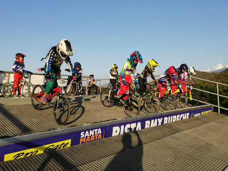 Festival interclubles Distrital de BMX 