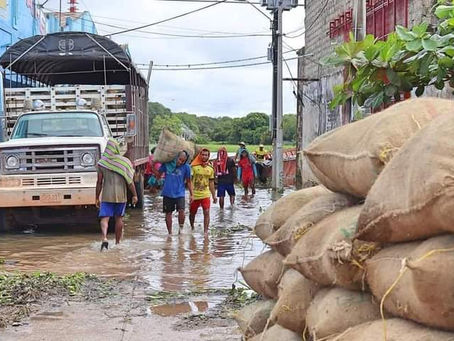 A raíz del rompimiento del río Cauca en Cara de Gato, el casco urbano de Ayapel empezó a inundarse