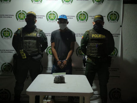 CARGADO DE MARIHUANA EN EL PANDO