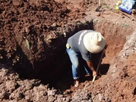 Un pastor intentó "emular a Jesús" y se enterró vivo para resucitar al tercer día