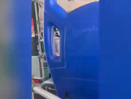 Conductor de bus de Soledad, tras de insultar a la pasajera casi le pega.
