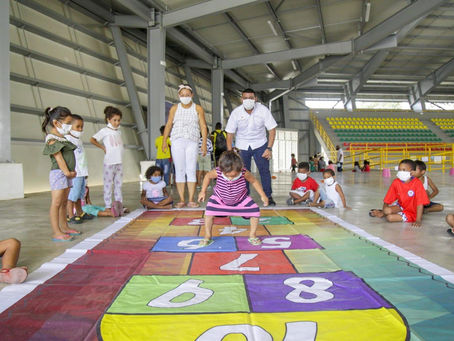 La gobernación de Bolívar llevo alegría, diversión y tarde de cine a Niños en albergues temporales