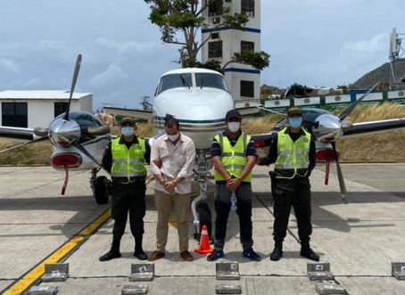 Avioneta registrada a nombre Miguel Jaramillo, con cargamento de droga, esposo Alejandra Azcárate.
