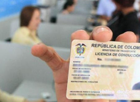 Ya no es necesario portar en físico la licencia de conducción: MinTransporte, Wradio