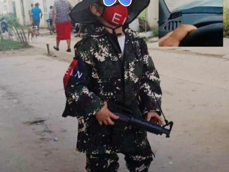 En Arauca, polémico disfraz de un niño con uniforme del ELN Autoridades investigan su veracidad.