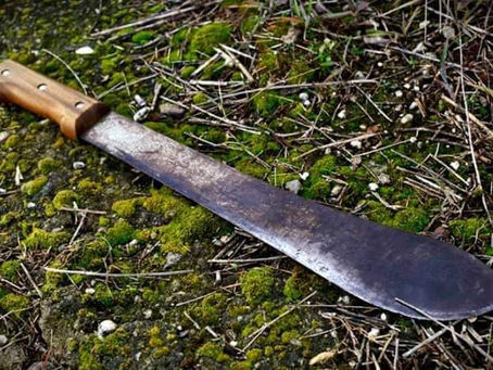 Joven le dio tres machetazos a su propia madre. Hay estupor en Sahagún, Córdoba.