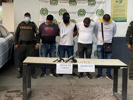 EN PUESTOS DE CONTROL POLICÍA CAPTURA A CUATRO PERSONAS CON UN REVÓLVER Y UNA PISTOLA TRAUMÁTICA