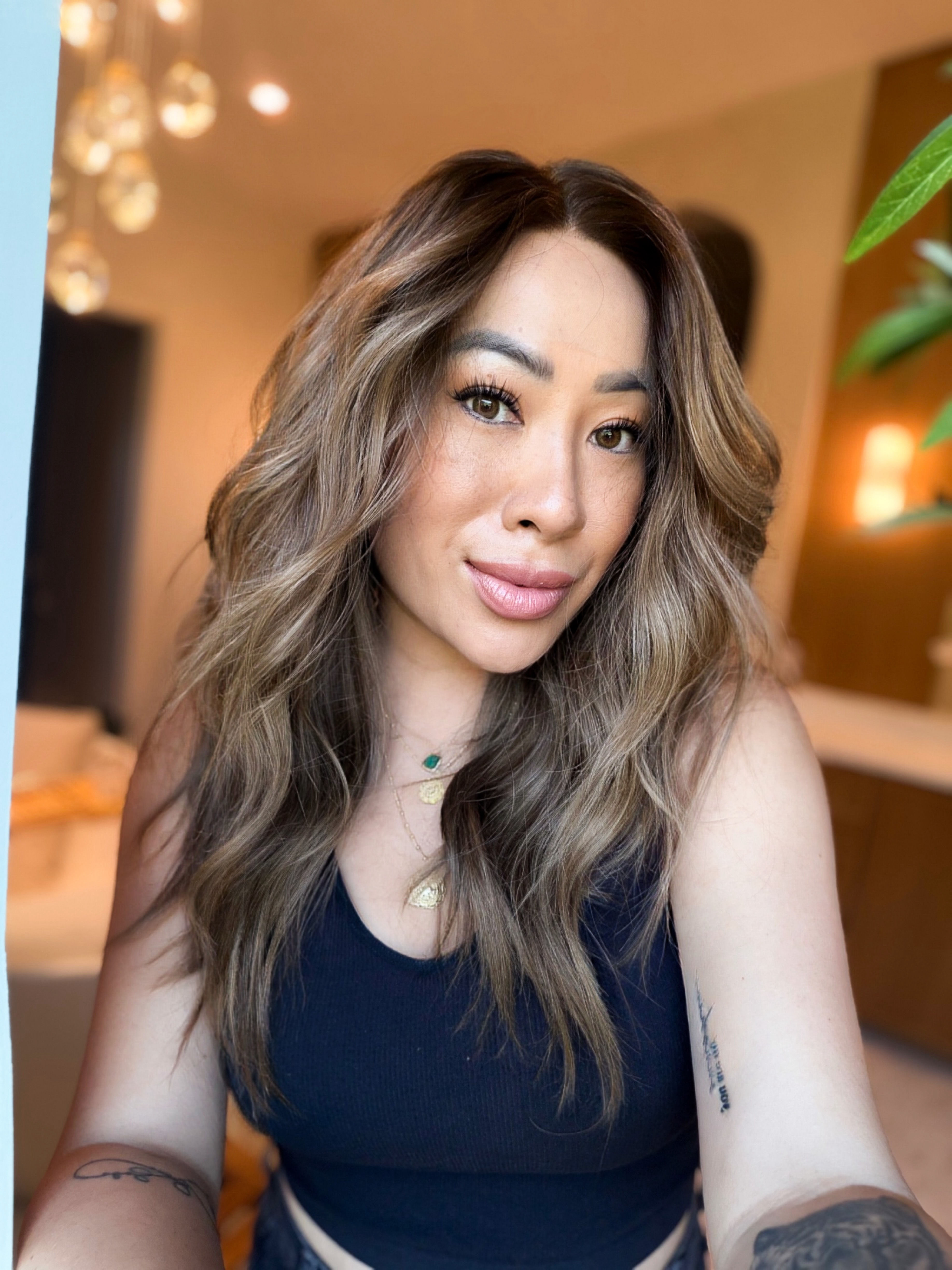 Sammi 22” Wig (S)