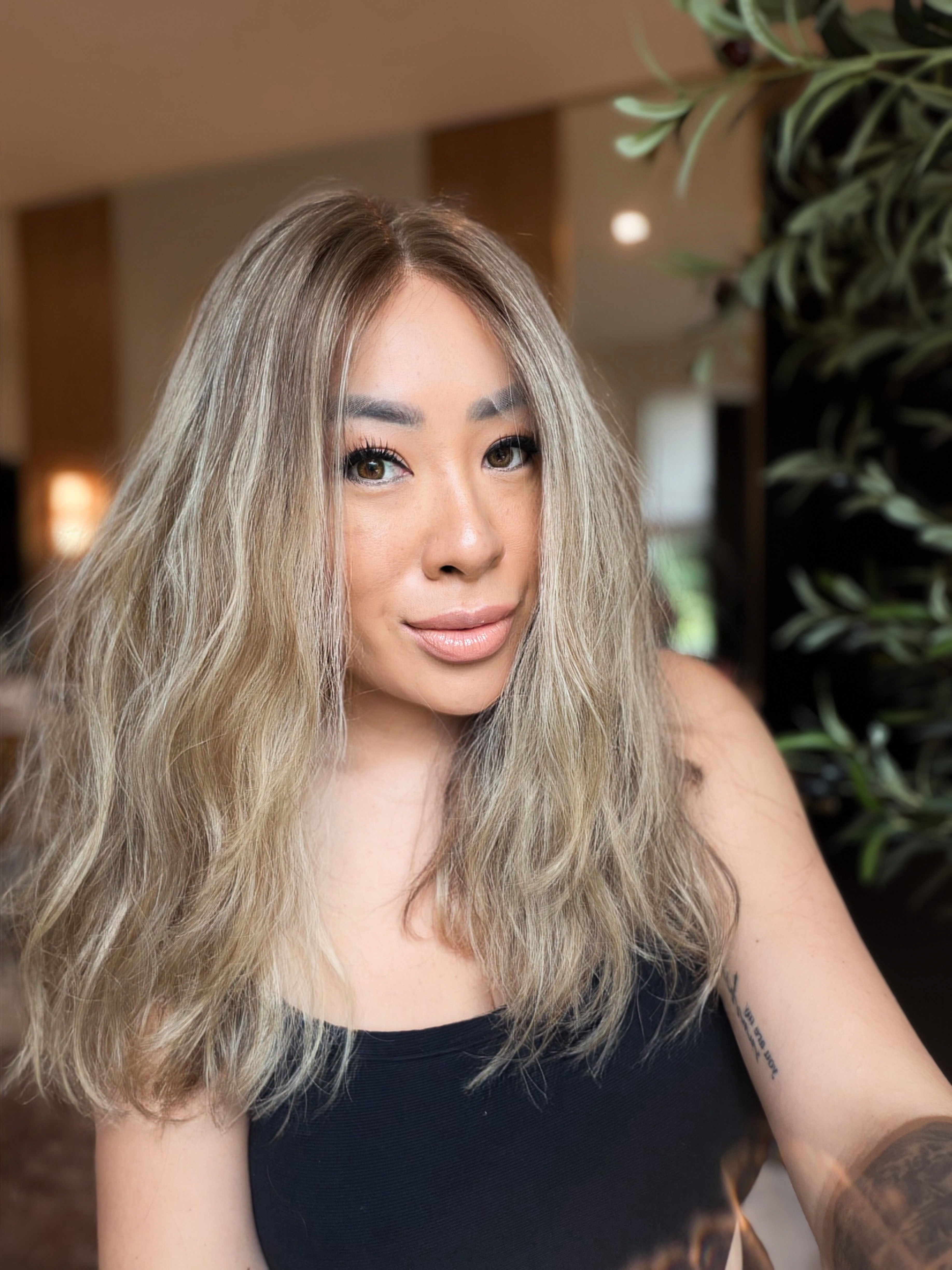 Isabelle 20” Slightly Wavy Wig (S)