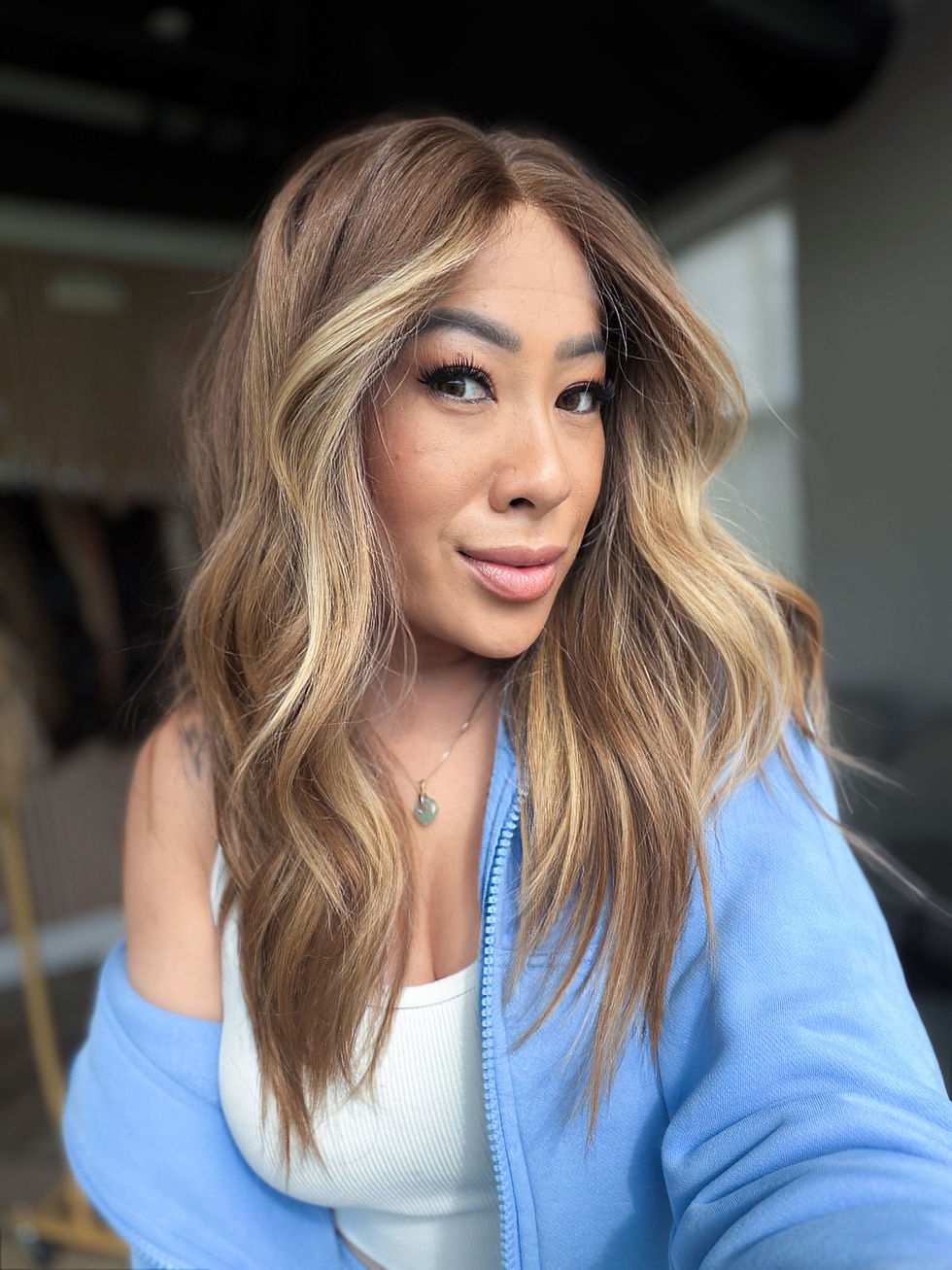 Thumbnail: Ariella 22” Wig (XS)