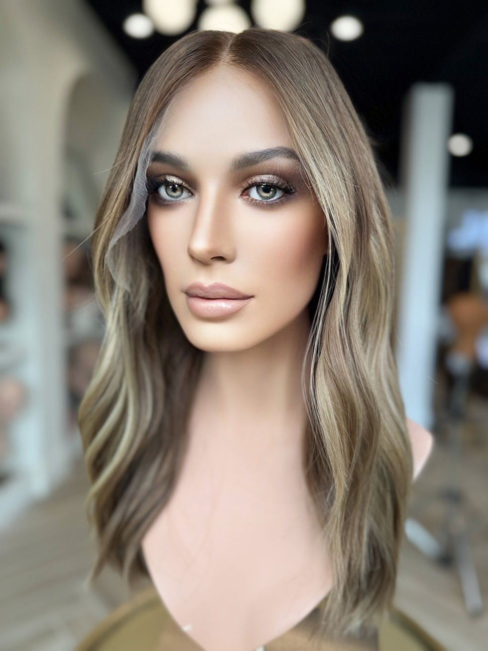 Thumbnail: Franny 21” Wig (L)