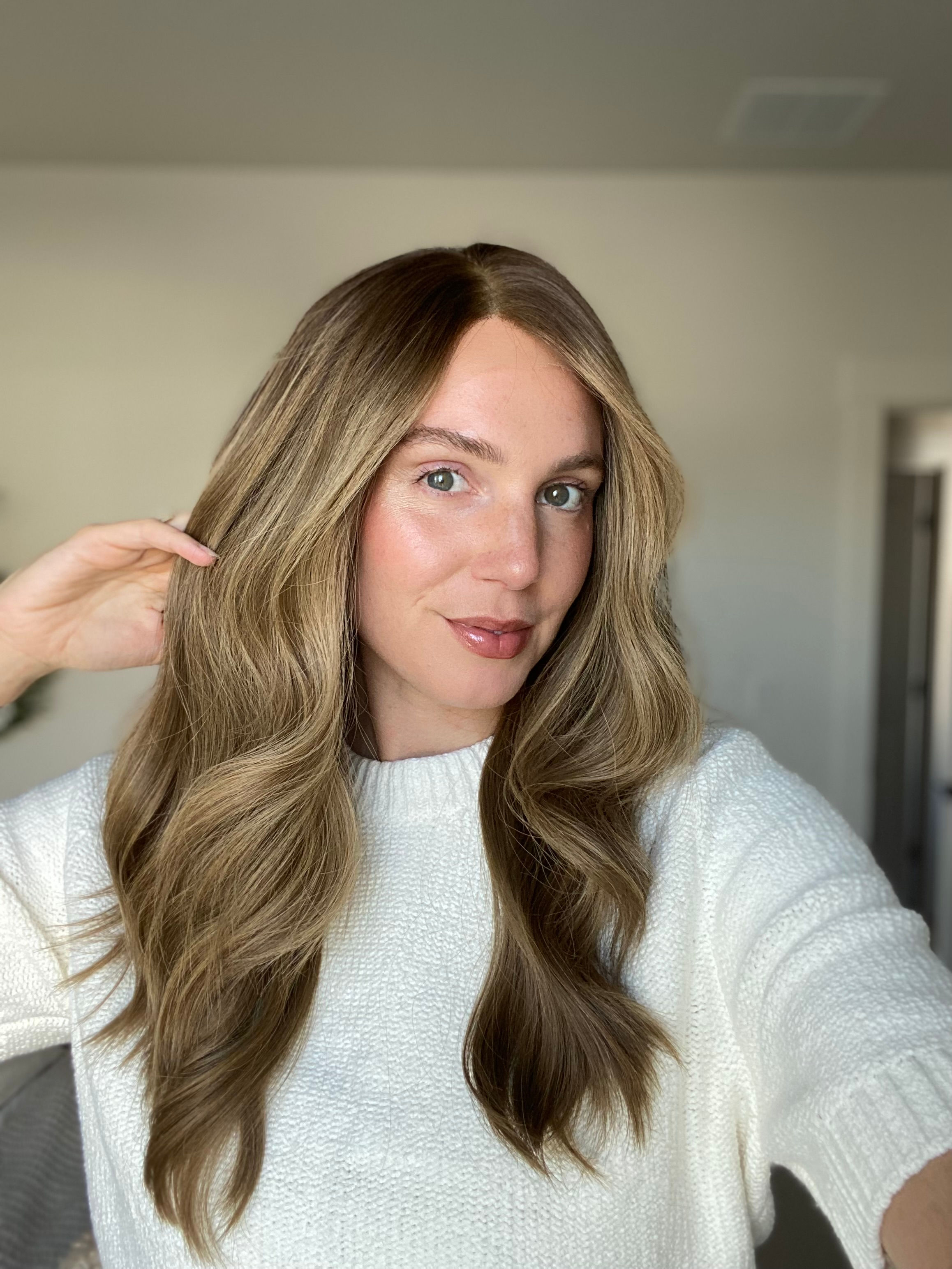 Hailey 24” Wig (XL)