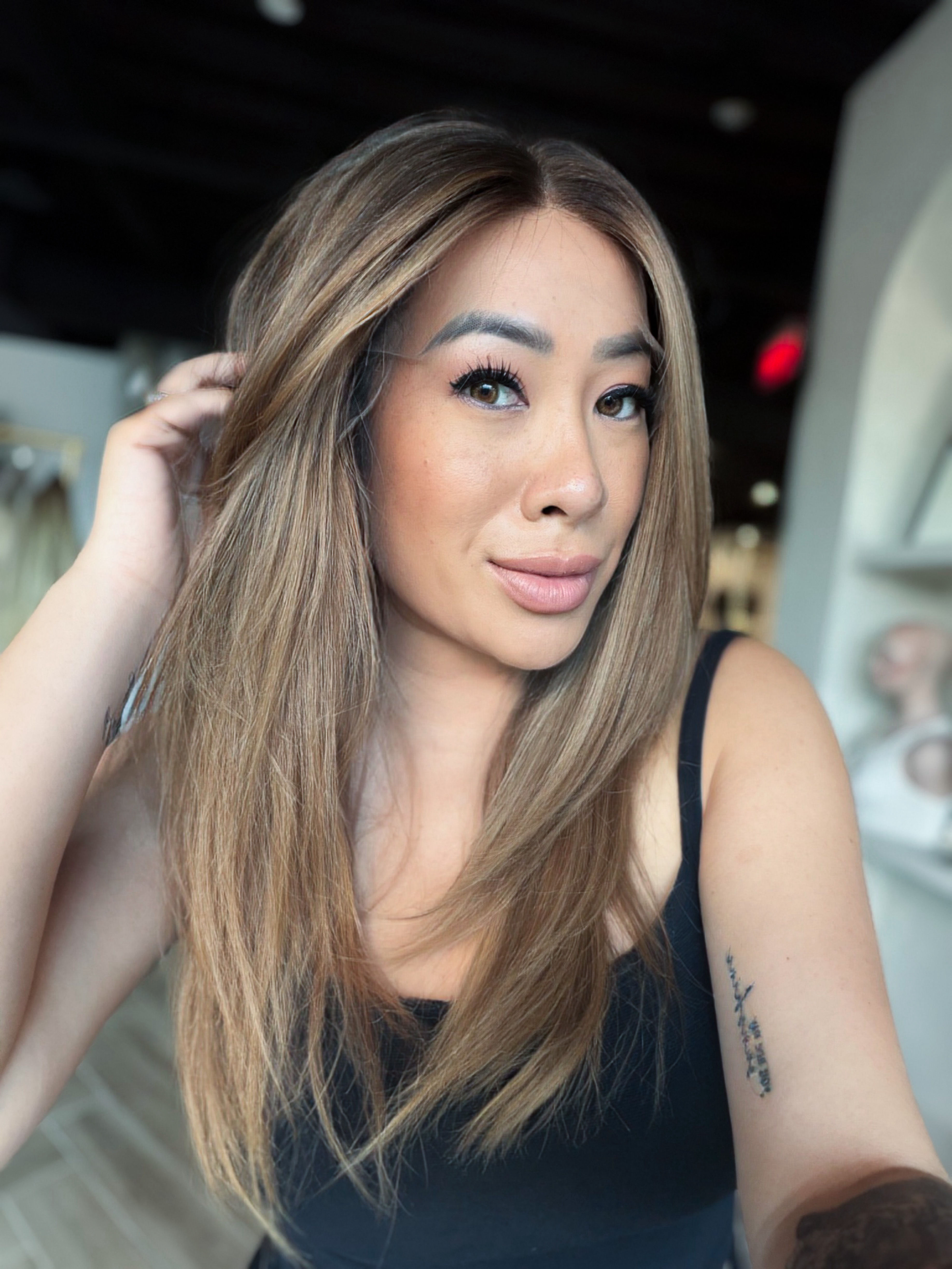 Gabriella 25” Wig (M)