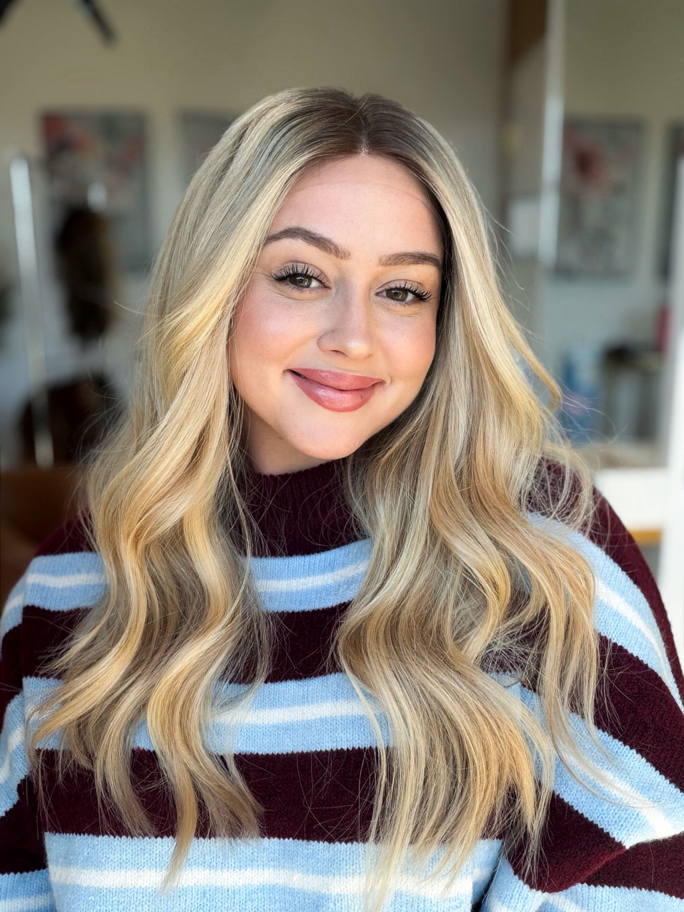 | Angelina | 23” Wig (L) FINAL SALE