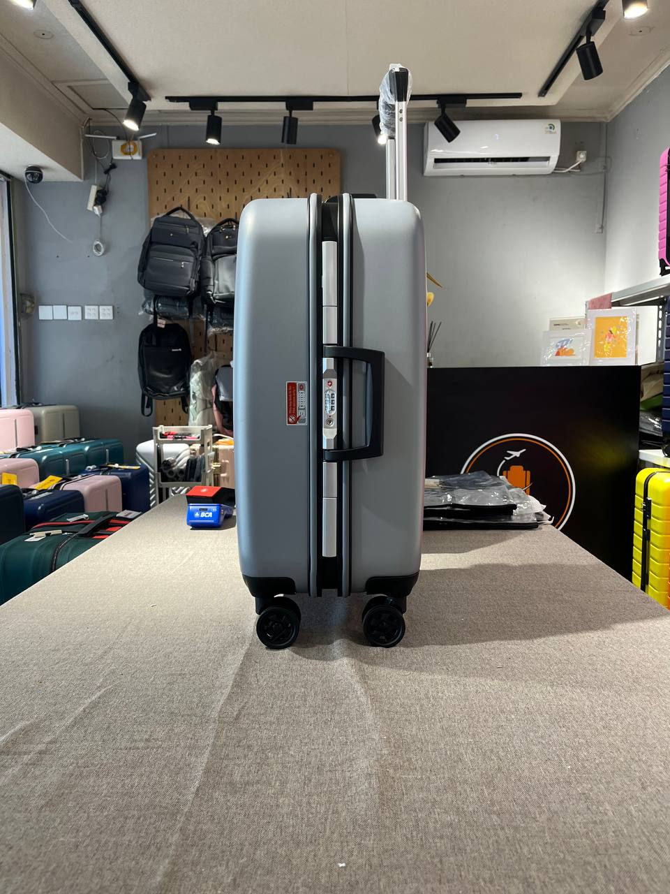 Thumbnail: Suitcase President premium 20 inch,S+