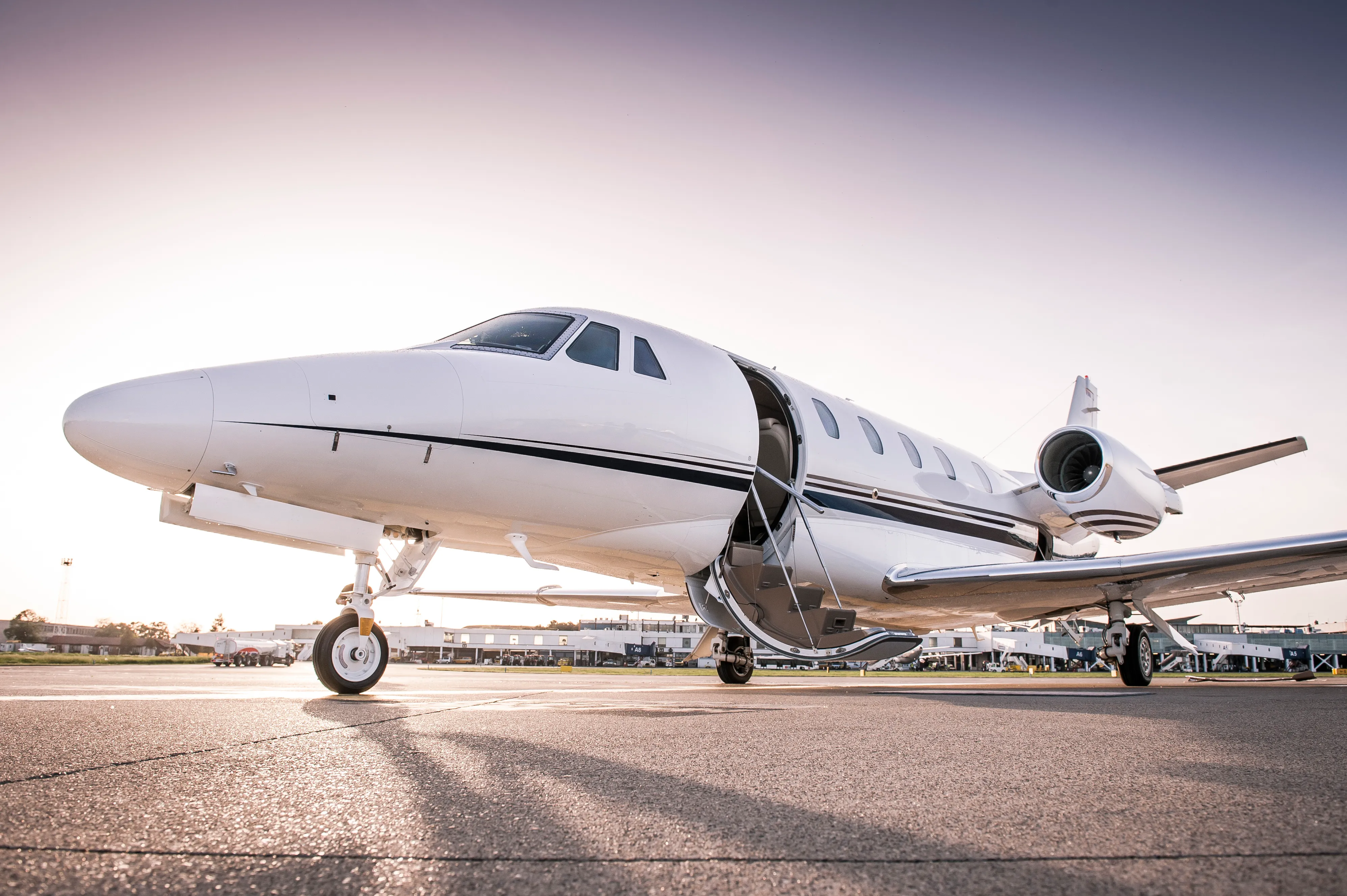 private-jet-tarmac-GettyImages-523476302.webp