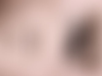 ЧАЙ, СЕРЕЖКИ ТА КІШКА АСЯ: У ЛЬВОВІ ТРИВАЄ ВИСТАВКА ПРО ОБЕРЕГИ ЕВАКУЙОВАНИХ