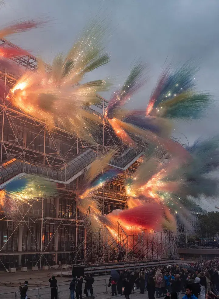 інсталяція Кай Го-Цяна