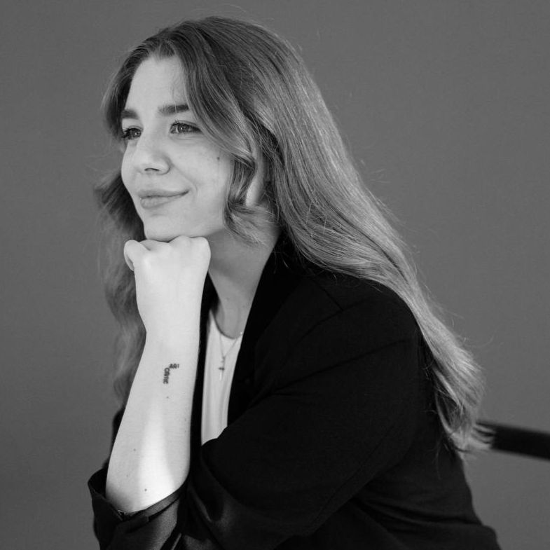 Христина Івашина, керівниця Аукціонного дому «Меркурій»_edited.jpg