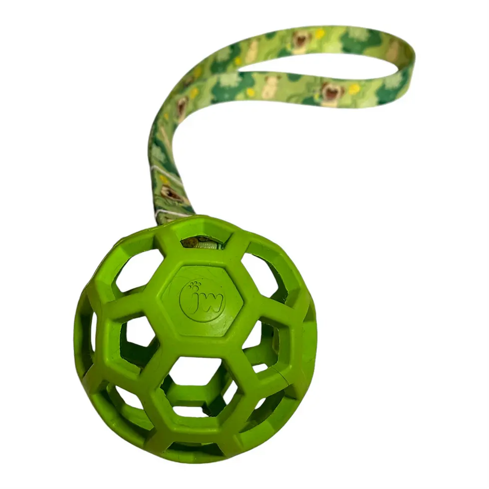 Piłka ażurowa z sznurem w wzorze "Hugo"