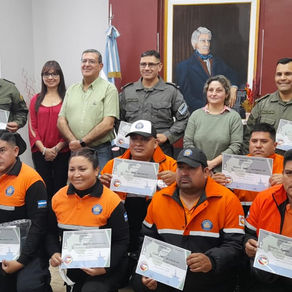 Reconocieron a los héroes que impidieron que sucediera una tragedia en el corso docente