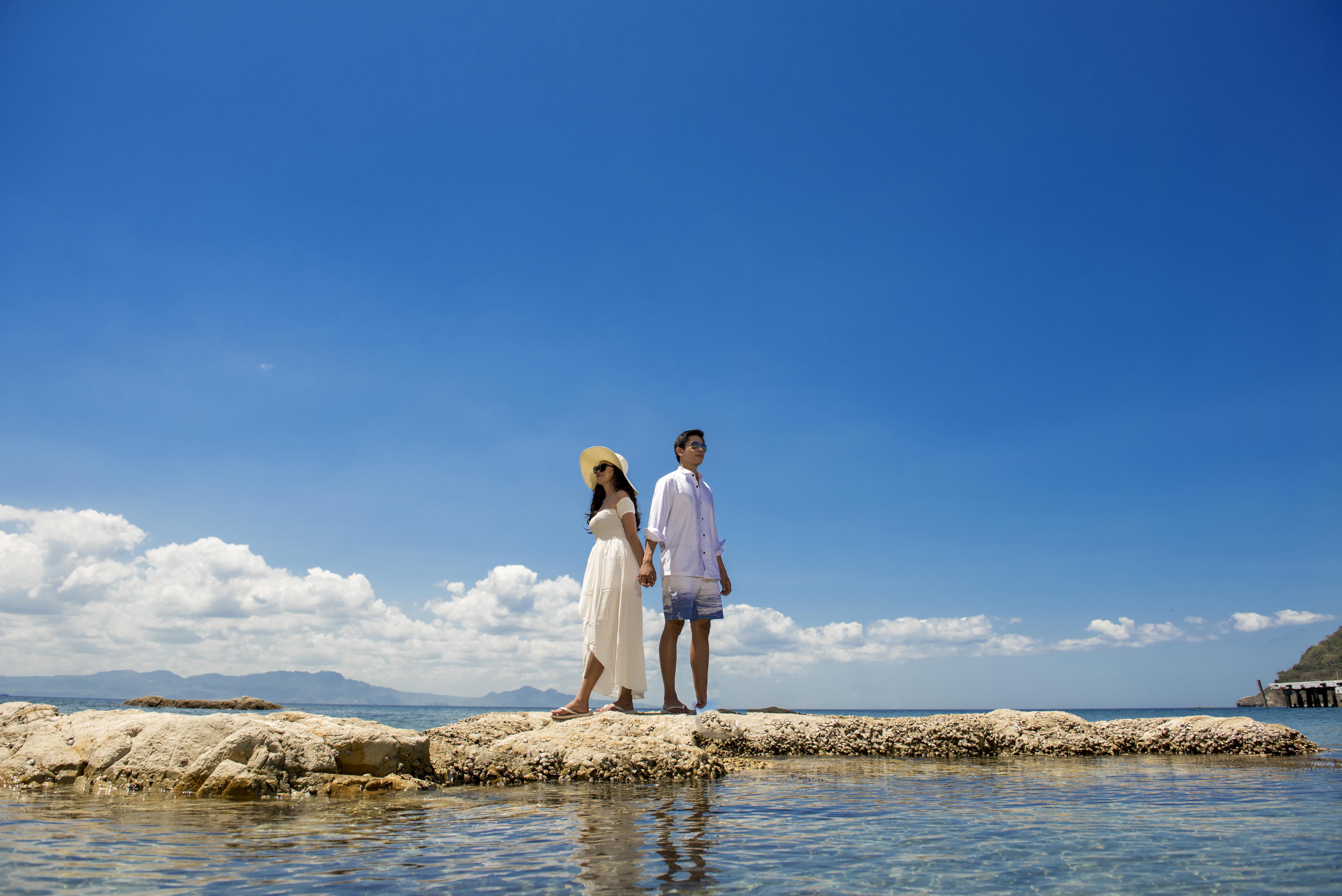 Prenup and engagement photo by SNP Creative Studio